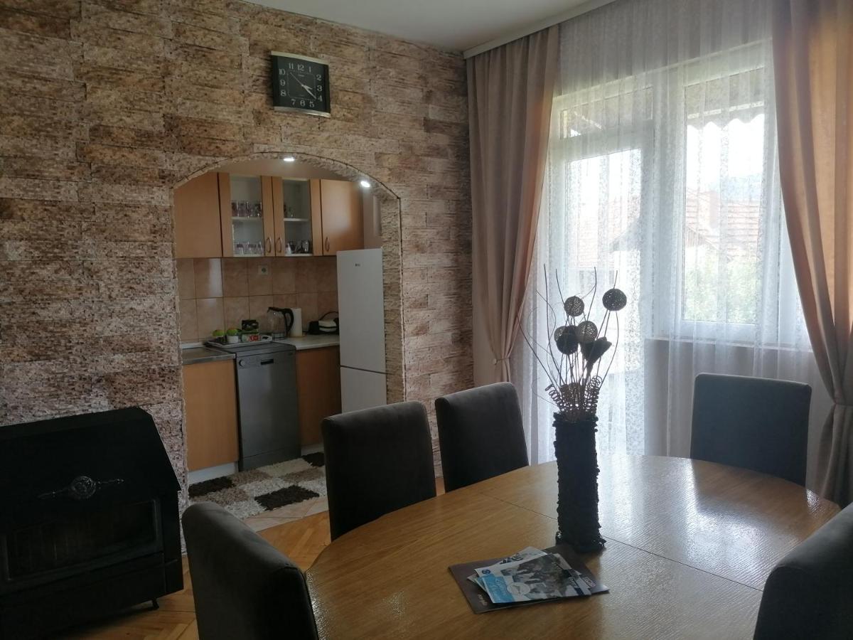 Apartman ,,Milica" Donji Milanovac Dış mekan fotoğraf