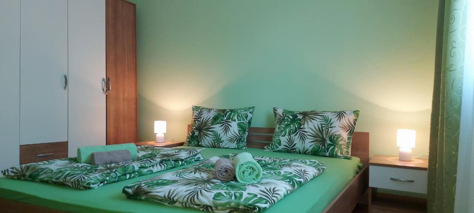 Apartman ,,Milica" Donji Milanovac Dış mekan fotoğraf